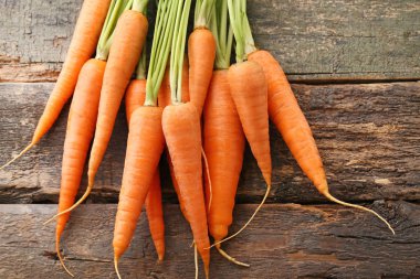 taze ve olgun havuç 