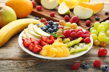 Taze meyve tabağı 