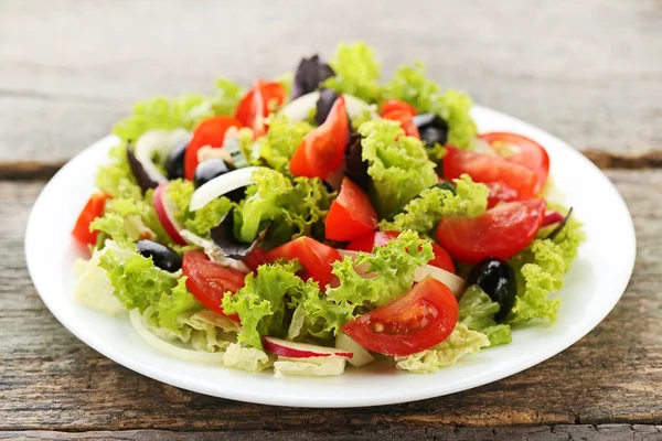 Plantaardige verse salade — Stockfoto