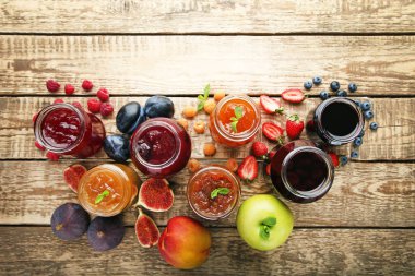 Cam Kavanoz reçel çeşitleri ile 