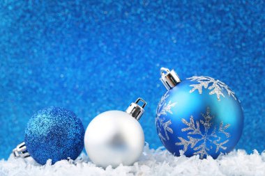 Mavi ve gümüş Noel baubles