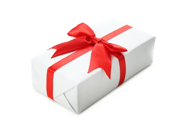 Caja de regalo blanca con cinta — Foto de Stock