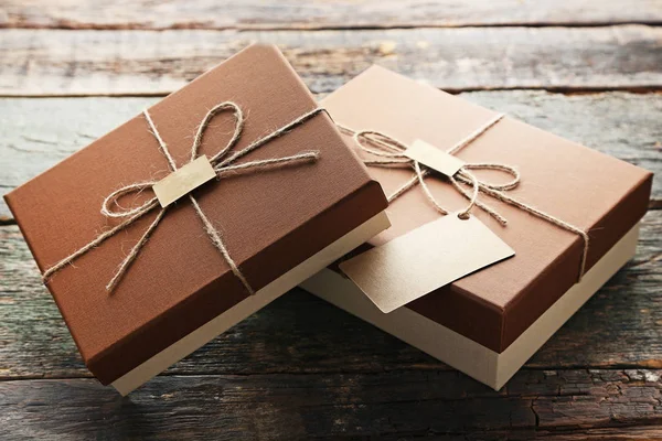 Scatole regalo con tag vendita — Foto Stock