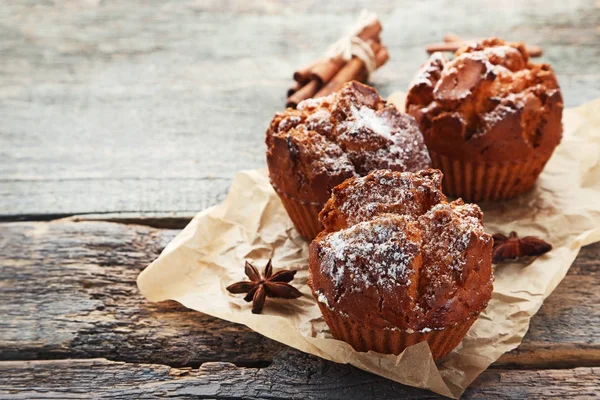 Νόστιμα muffins με κανέλα και γλυκάνισο — Φωτογραφία Αρχείου