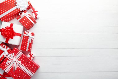 Kurdeleli hediye kutuları 