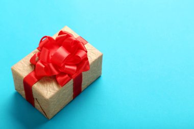 Kurdeleli hediye kutusu 