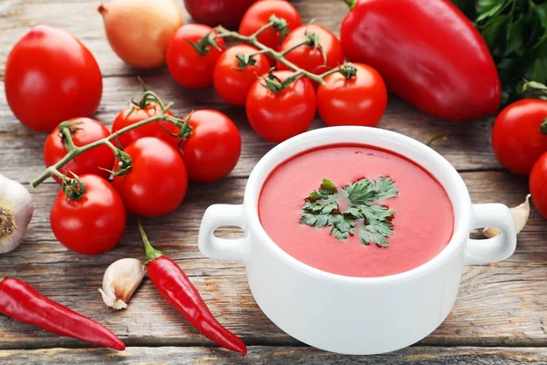 Minestra di pomodoro con prezzemolo — Foto Stock