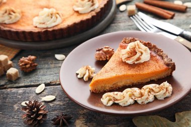 Balkabağı tart parçası