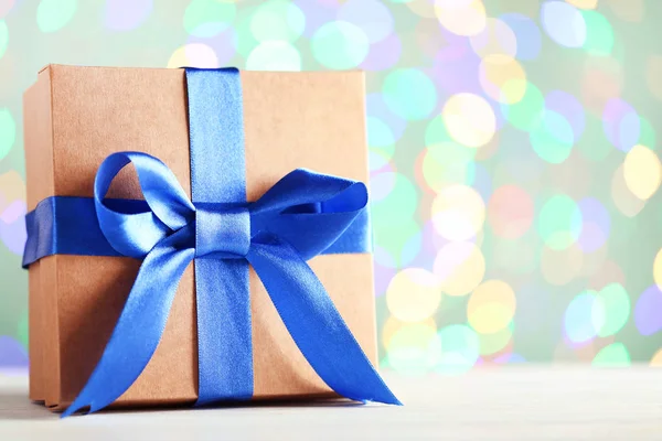 Gift box with ribbon — Stock Photo, Image