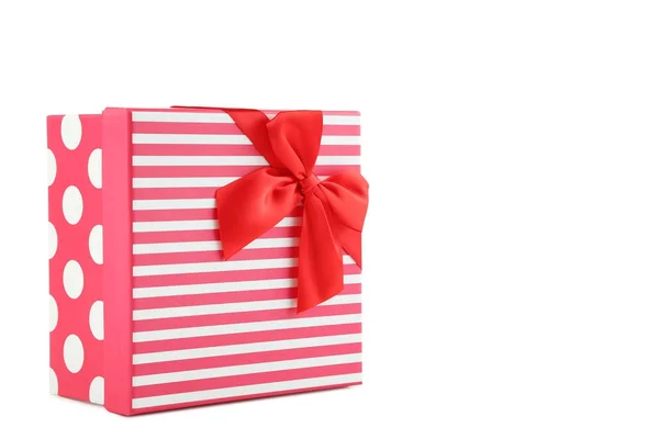 Piros ajándék doboz szalag elszigetelt fehér — Stock Fotó