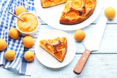 Dilim kayısı reçelli mavi ahşap tablo