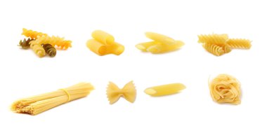 Beyaz arka plan üzerinde farklı kuru makarna kolaj