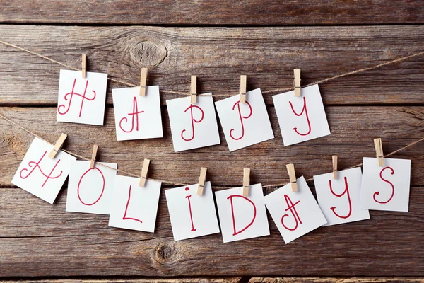 Iscrizione Happy Holiday Appesa Alla Corda — Foto Stock