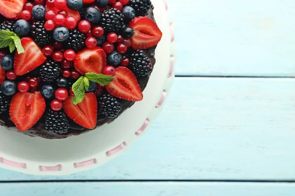 Chocolate cake with berries