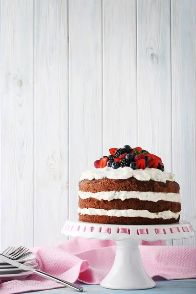 Lahodné čokoládové sušenky dort — Stock fotografie
