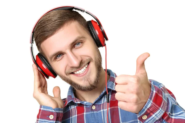 Retrato de jovem com fones de ouvido — Fotografia de Stock