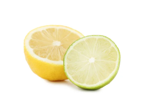 Dojrzałe Limonki Cytryny Białym Tle — Zdjęcie stockowe