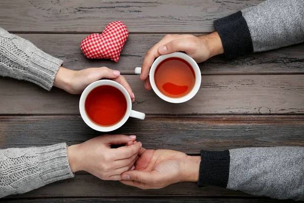 Female Male Hand Holding Each Other Cups Tea — Stock Photo, Image