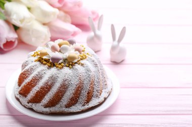 Paskalya kek seramik tavşan ve Lale çiçek pembe ahşap tablo