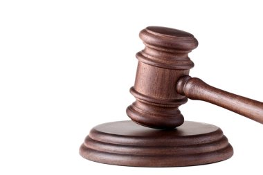 Yargıç Tokmak beyaz arka planda izole edildi