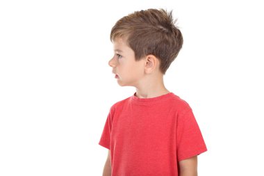 Beyaz arka planda küçük çocuk