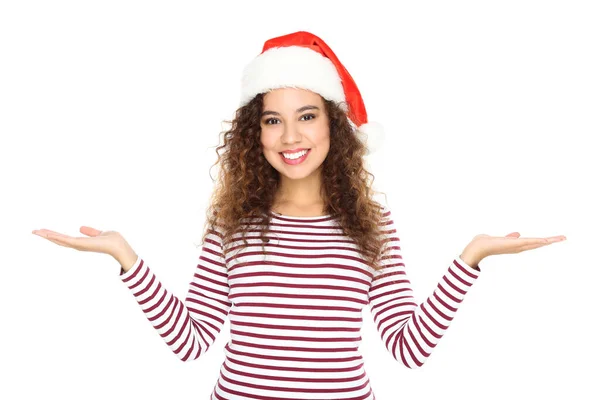 Hermosa mujer americana en sombrero de santa aislado sobre fondo blanco —  Fotos de Stock