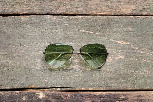 Gafas Sol Moda Sobre Mesa Madera Gris — Foto de Stock