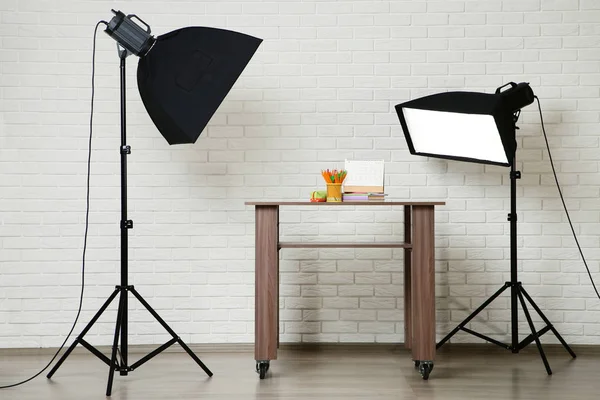 Fotostudio mit professioneller Ausrüstung Shooting School Supplie — Stockfoto