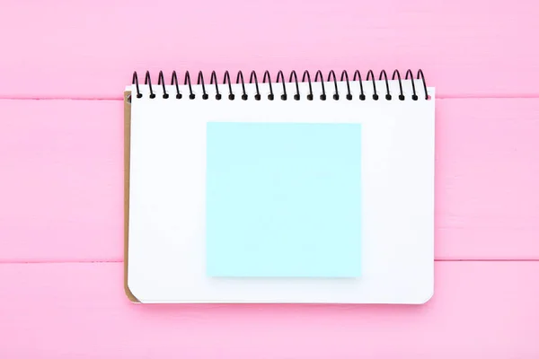 Blank Notepad Paper Sticky Note Pink Wooden Table — 스톡 사진