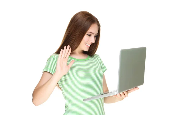 Jonge Vrouw Met Laptop Computer Zwaaien Met Hand Witte Achtergrond — Stockfoto