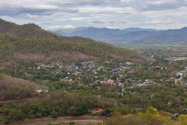 Yukarıdan Thaton köy görünümü.