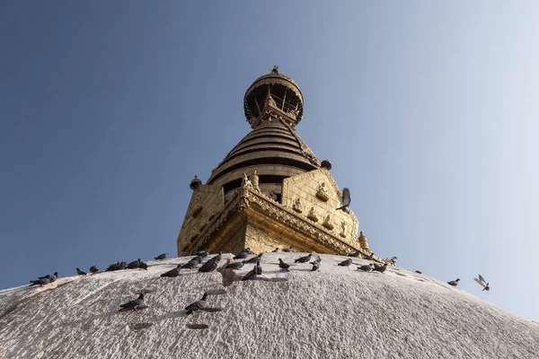 Swayambhunath ancient Buddhist religious complex atop a hill in the Kathmandu Valley, Nepal. — Stock Photo, Image