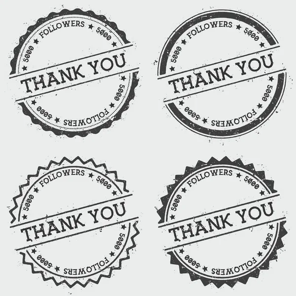 Teşekkür ederim 5000 takipçileri Insignia damga Grunge hipster mühür ile yuvarlak beyaz arka plan üzerinde izole