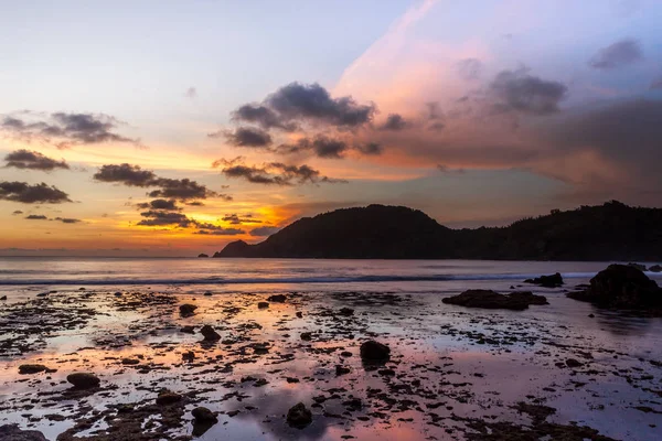 Endonezya Java Adası'nda günbatımı