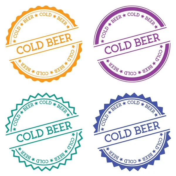 白色背景平面上分离的冷啤酒徽章风格圆形标签与文本的圆形象征 — 图库矢量图片