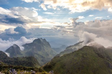 Kuzey Tayland Chiang Dao dağın zirvesine üzerinden görüntülemek