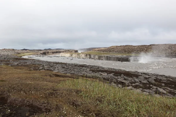 Selfoss wodospad na rzece Jokulsa Fjollum w północnej części Islandii Moody krajobraz z — Zdjęcie stockowe