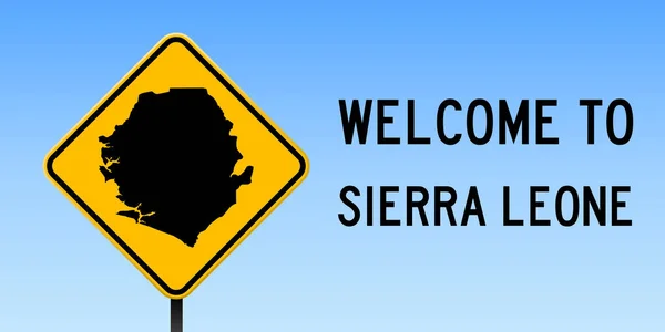 Sierra Leona mapa en la señal de tráfico Cartel ancho con Sierra Leona mapa del país en rombo amarillo señal de tráfico — Vector de stock