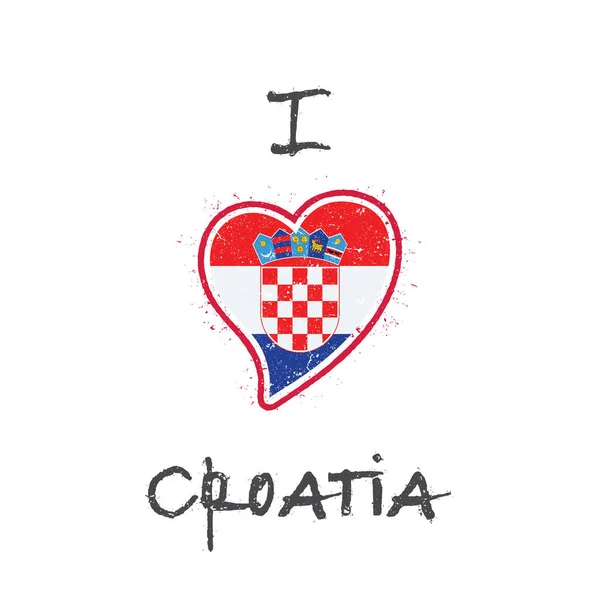 Ulusal bayrak Hırvatistan Beyaz arka plan üzerinde Hırvat bayrak vatansever tshirt tasarım kalp şeklinde — Stok Vektör