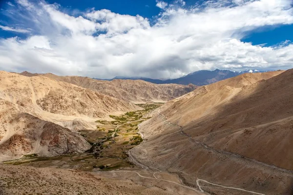Nézd a Chang La pass Ladakh a módja annak, hogy Pangong tó 2-es verzió — Stock Fotó