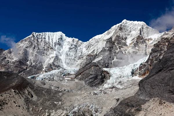 Pachermo-Gipfel im Himalaya Nepal Berglandschaft in der Nähe des Pachermo-Basislagers Schöner Himalaya — Stockfoto