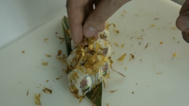Macro de sushi. Restaurante japonés, sushi, tradición oriental . — Vídeos de Stock