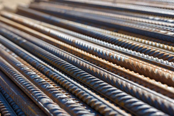 Çelik Bar arka plan takviye, Beton inşaat iş için demir. Metal armatür. Takviye armatür oluşturmak için çelik çubukları.