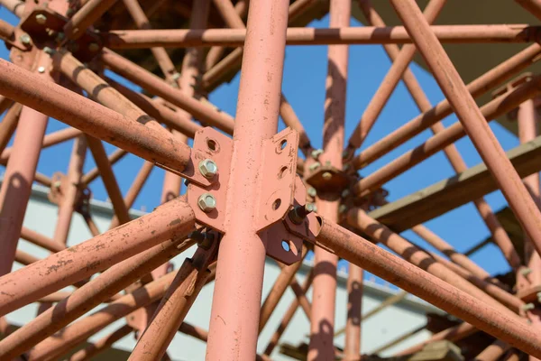 Steigerelementen Constructie Metalen Steigerbuizen Staven Gegevens Van Bouwplaats Brugsteun Industriële — Stockfoto