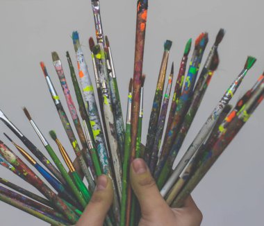 İnsan eli ile Sanat fırçalar