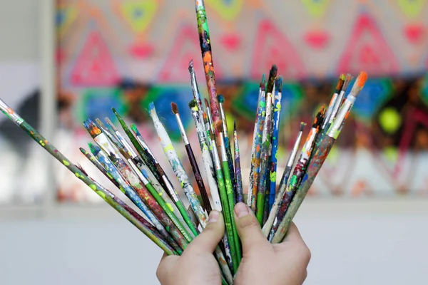 İnsan eli ile Sanat fırçalar