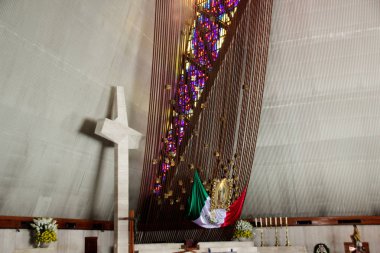 İç Basilica de Guadalupe