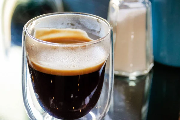 Genomskinlig kopp kaffe — Stockfoto