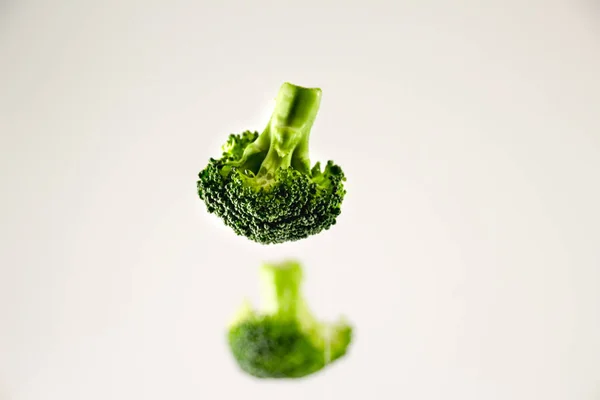 Brokuły kwitnienia głowy — Zdjęcie stockowe