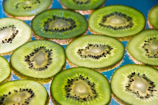 Irisan buah kiwi hijau — Stok Foto